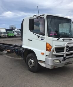 Wrecking 2006 Hino FD (4 x 2) Cab Chassis Truck