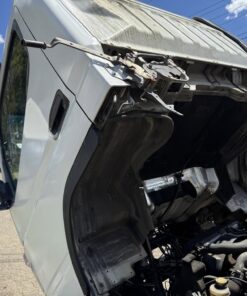 Wrecking 2005 Mitsubishi Canter FE85P
